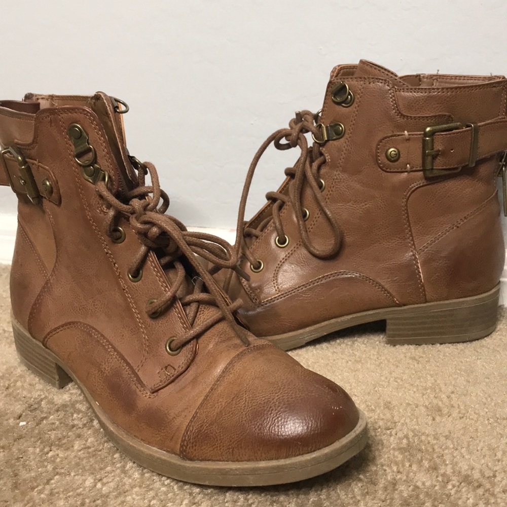 G BY GUESS BROWN BOOTS